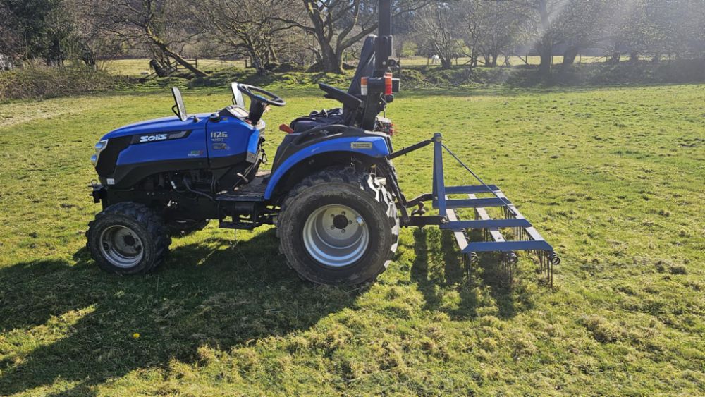 3 POINT LINKAGE TRACTOR MOUNTED SPRING TINE HARROW