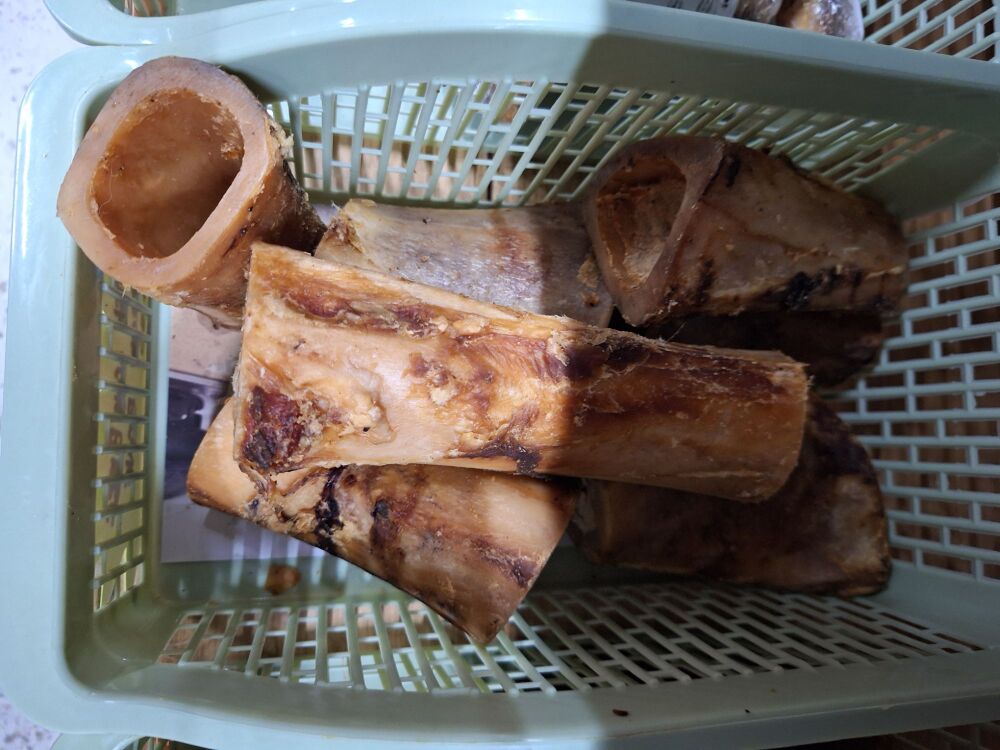 British Long Beef Marrow Bone