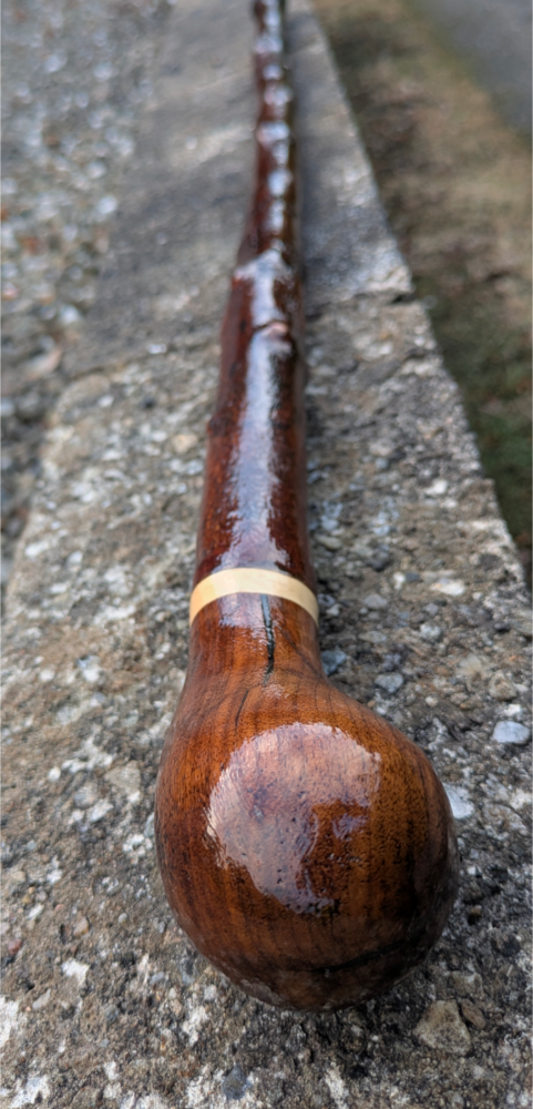 blackthorn-walkingstick-wallnut-handle