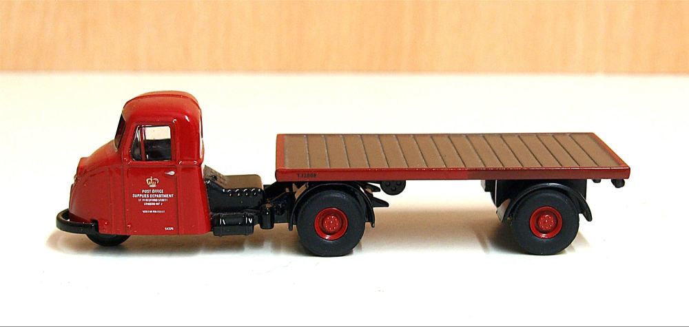 Oxford Diecast 76RAB007   Post Office Scammell Scarab & Flatbed Trailer