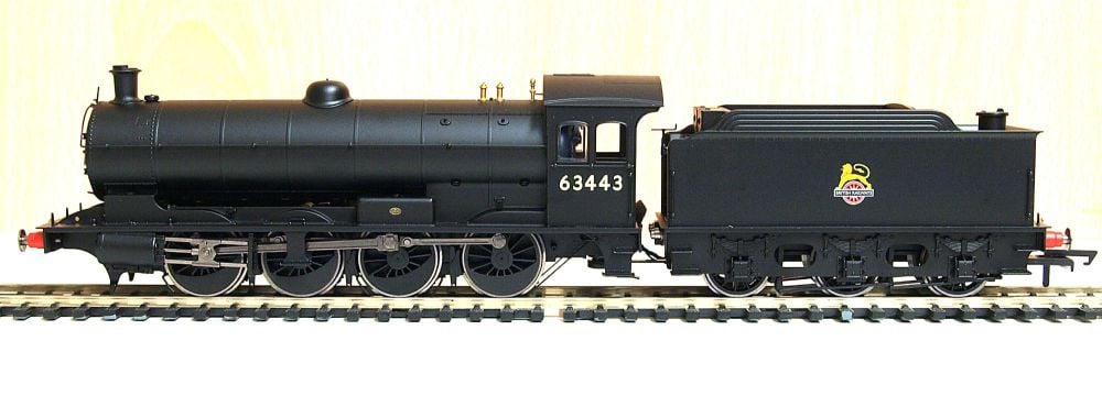 Hornby R3425  BR 0-8-0 Raven Q6 Class