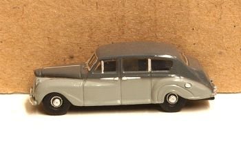 Oxford Diecast NAP003  Austin Princess Late Carlton and Light Grey