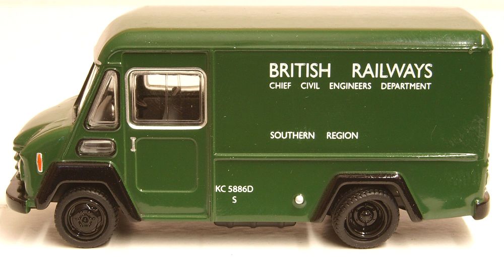 Oxford Diecast 76CWT001  Commer Walk Thru Van British Railways Green