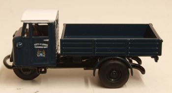Oxford Diecast 76MH002  Leeds City Transport - 1:76 Scale