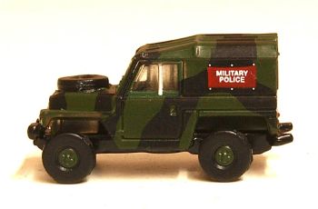 Oxford Diecast NLRL002  Land Rover Lightweight Military Police