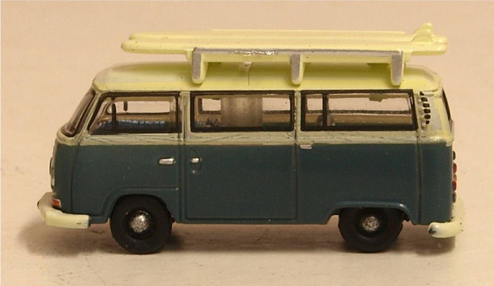 Oxford Diecast NVW003 VW Minibus Fjord Blue/Arcona White 1:148