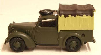 Oxford Diecast 76TIL011  Austin Tilly No.1 MTTC Camberley (Second Subaltern Princess Elizabeth) 1945