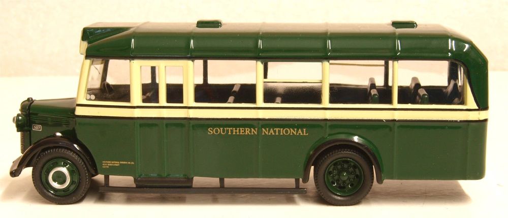 Oxford Diecast 76OWB004  Bedford OWB Southern National (Padstow)