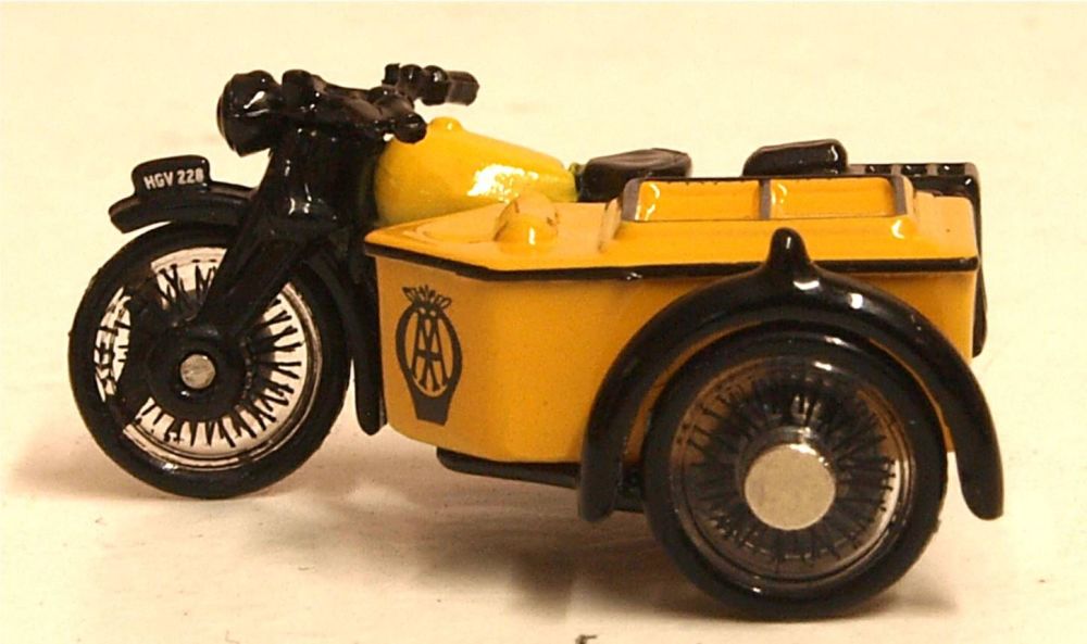  Oxford Diecast 76BSA001  AA Motorcycle and Sidecar