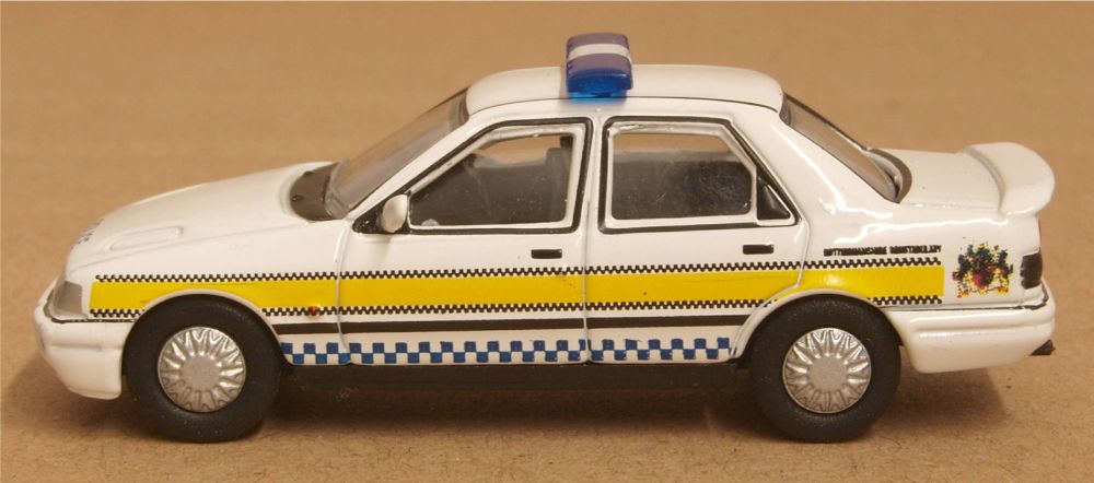   Oxford Diecast 76FS002  Ford Sierra Sapphire RS Nottinghamshire Police