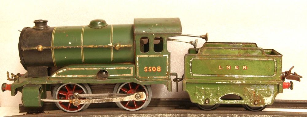    Hornby O-SU  LNER 0-4-0 Tender loco type 501 (revised body) clockwork