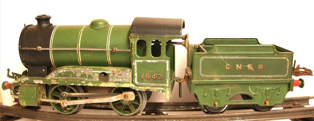 Hornby O-SU  LNER 0-4-0 Tender loco type 501 (revised body) clockwork