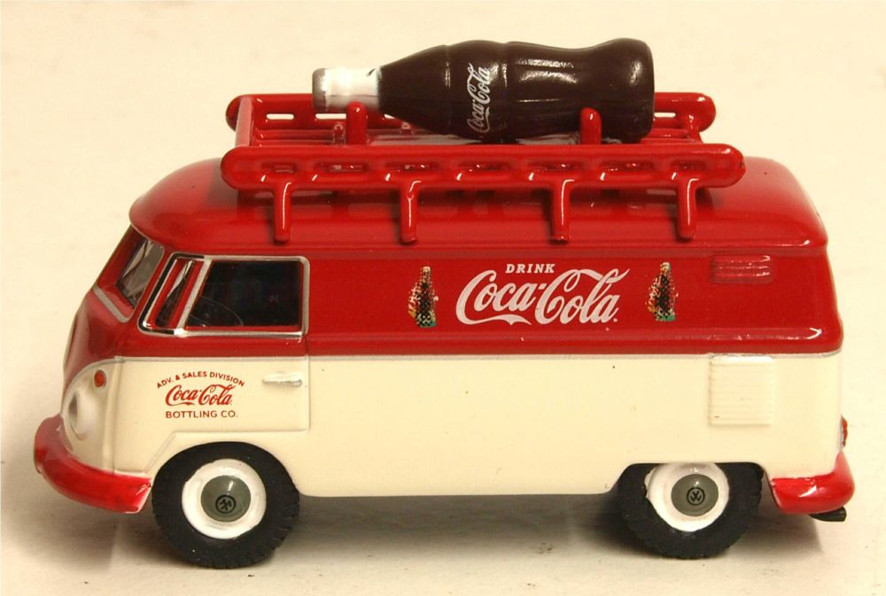   Oxford Diecast 76VWS007CC  VW T1 Van with Coca Cola bottle