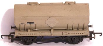 Tri-ang R564-SU  PCV 'Cemflo' Cement Wagon (1:76)