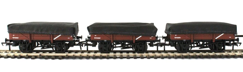   Bachmann 33-091  5 Plank China Clay 3-Wagon Pack BR Bauxite (Early) with 