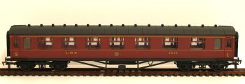 Airfix 54202-SU  LMS 60ft Composite Corridor Coach (1:76)