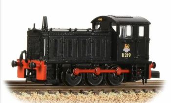 Graham Farish 371-052A  Class 04 11219 BR Black (Early Emblem)