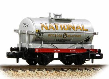 Graham Farish 373-650B   14 Ton Tank Wagon 'National Benzole' Silver