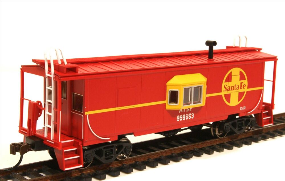 Bachmann 73206  Bay Window Caboose (with Roof Walk) - Santa Fe