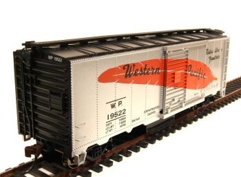Bachmann 16322  Track Cleaning 40' Box Car - Western Pacific #19522 - Feather Car Silver