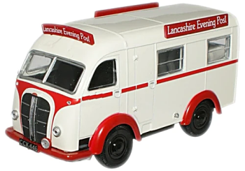 Oxford Diecast 76AK001  Lancashire Evening Post Austin K8 Threeway Van