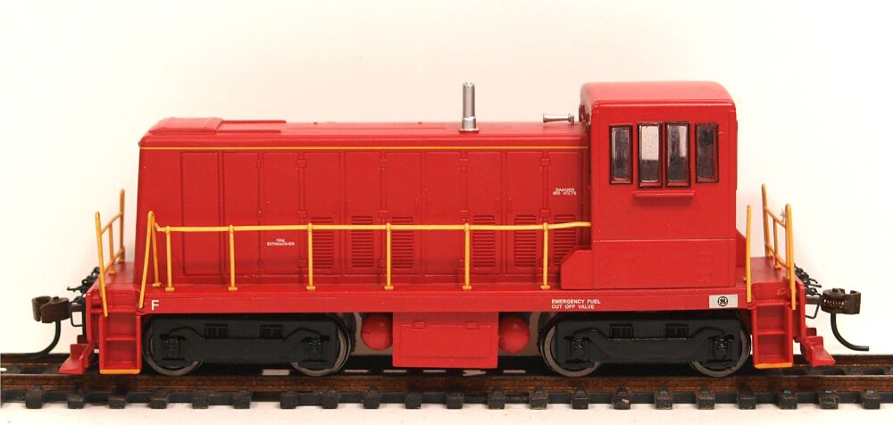 Bachmann 60609  General Electric 70-ton Switcher (unlettered) (DCC fitted) 