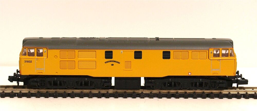 Graham Farish 371-105-SU  Class 31 Diesel Network Rail 'Driver Dave Green' 