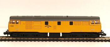 Graham Farish 371-105-SU  Class 31 Diesel Network Rail 'Driver Dave Green' (N scale)