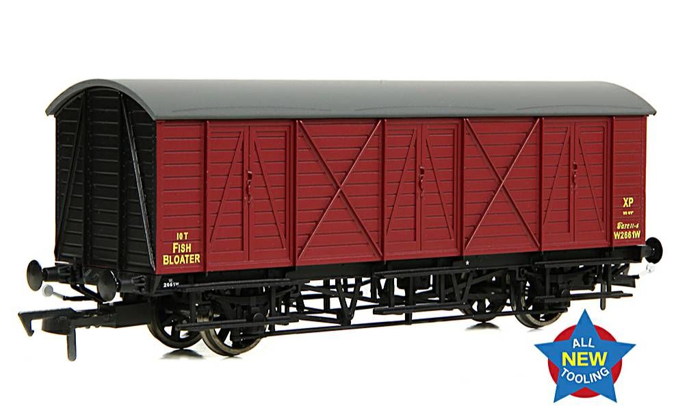 EFE Rail E87061  GWR 10T 'Bloater' Fish Van BR Crimson