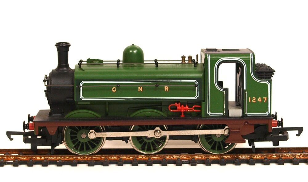 Hornby R396  GNR Class J13 0-6-0 Saddle tank loco