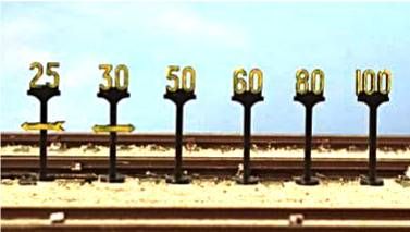 Peco Model Scene 5050  Speed Restriction Signs BR