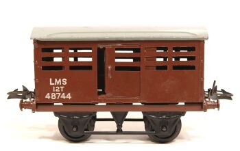 Hornby No1-SU  LMS 12t Cattle Wagon 48744 (O Gauge)