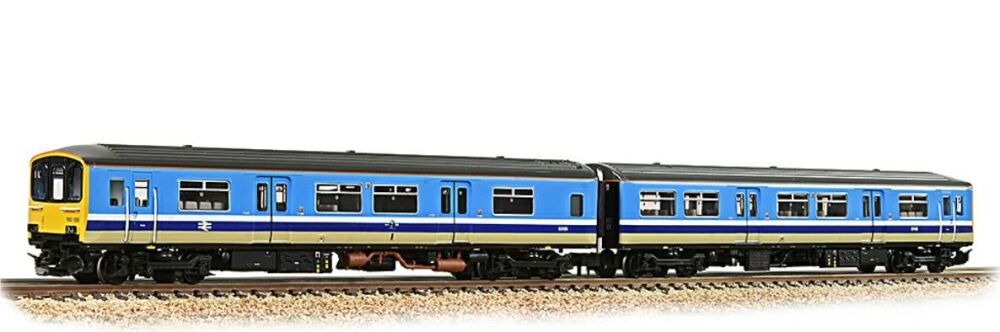 Graham Farish 371-333  Class 150/1 2-Car DMU 150135 BR Provincial (Original