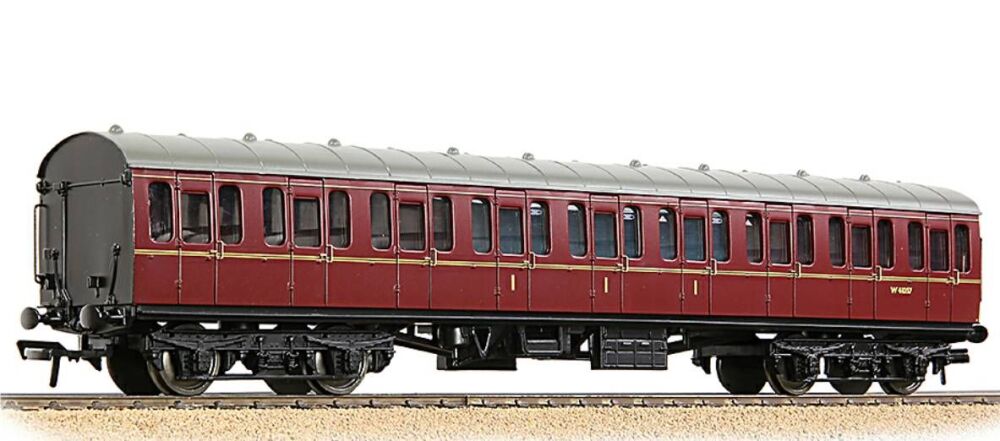 Bachmann 34-700D   BR Mk1 Suburban Composite coach W41057