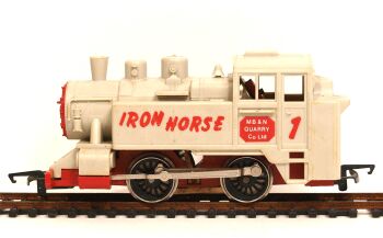 Hornby R164-SU  International Tank 0-4-0T 'Iron Horse' 1:76