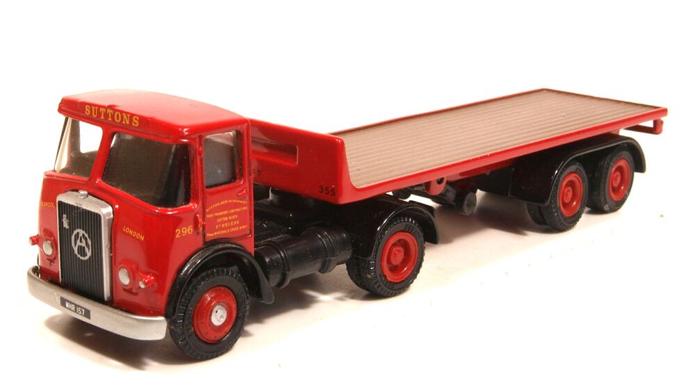 EFE 13003-SU  Atkinson Articulated Flatbed 'Suttons' (1:76)
