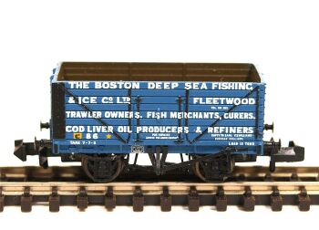 Graham Farish 377-126-SU  8 Plank wagon 'Boston Deep Sea Fishing' (N scale)