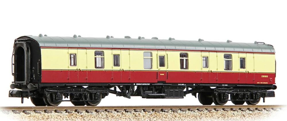 Graham Farish 374-035B  BR Mk1 BG Brake Gangwayed BR Crimson & Cream