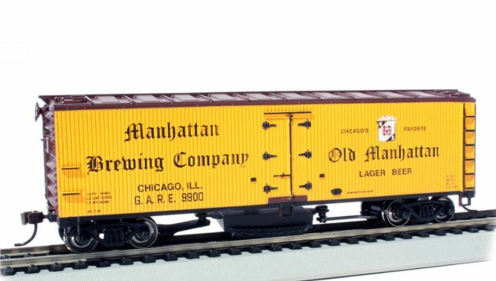 Bachmann 16334  Track Cleaning 40' Wood-Side Reefer - Manhattan Brewing Co.