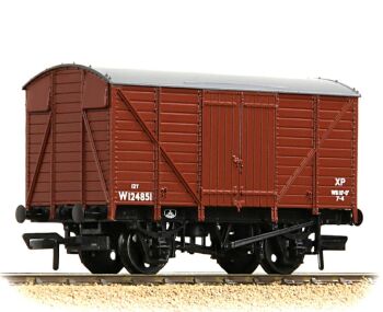 Bachmann 37-732  GWR 12T Ventilated Van BR Bauxite (Late)