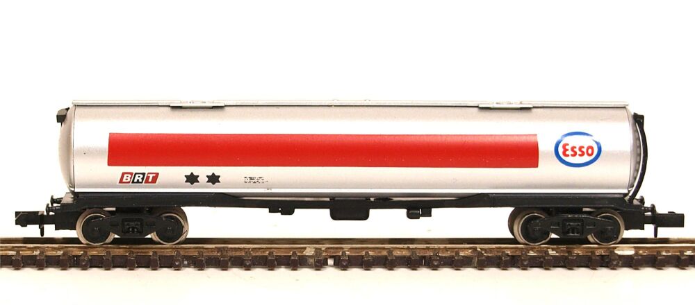 Graham Farish 3703-SU  TEA 100t bogie tank wagon 'Esso' (N scale)