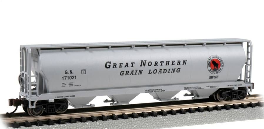Bachmann 19164  Canadian 4-Bay Cylindrical Grain Hopper - Great Northern #1