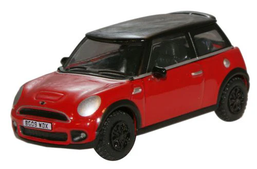 Oxford Diecast 76NMN001  Chili Red New Mini
