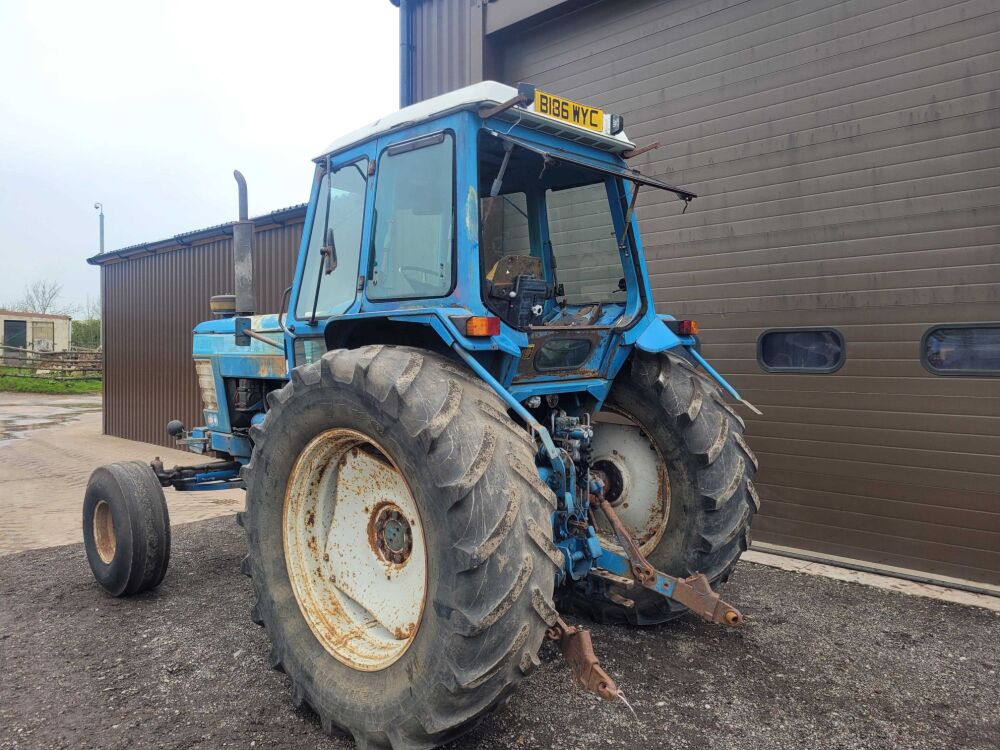 Ford 8210 4