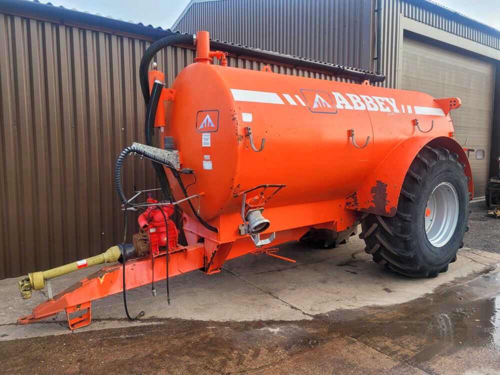 7015: SOLD. Abbey 2250 Gall LGP Tanker. Year 2014. 30.5 LR32 Tyres @80% Tread, Battioni Pump, Sprung Drawbar, £ SOLD.