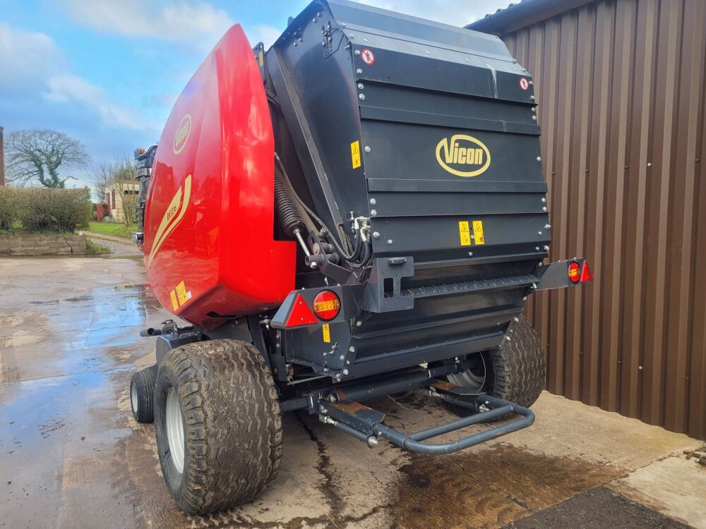 Vicon RV5216 Baler 3