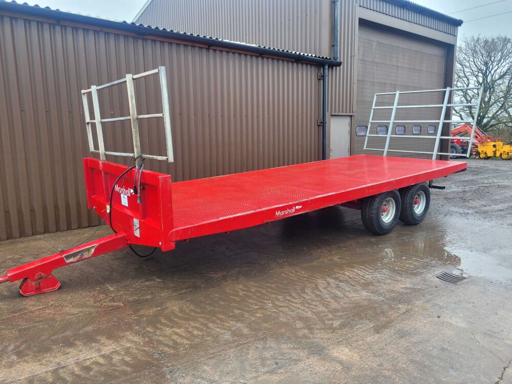 0968: Marshall BC21 8 Ton 21FT Tandem Axle Bale Trailer, Year 2020. Front & Rear Ladders, Rear Strap Box. Tidy Trailer £6,750 Plus VAT.