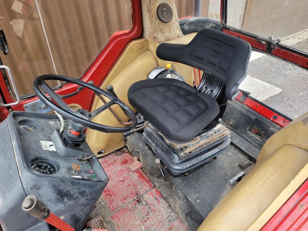 International 856XL 18