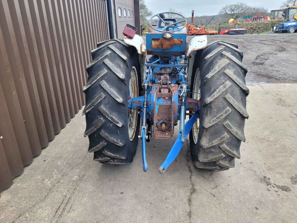 Ford 3000 Vineyard 4