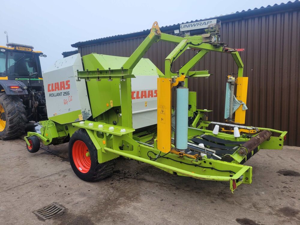 Claas Rollant 255 3